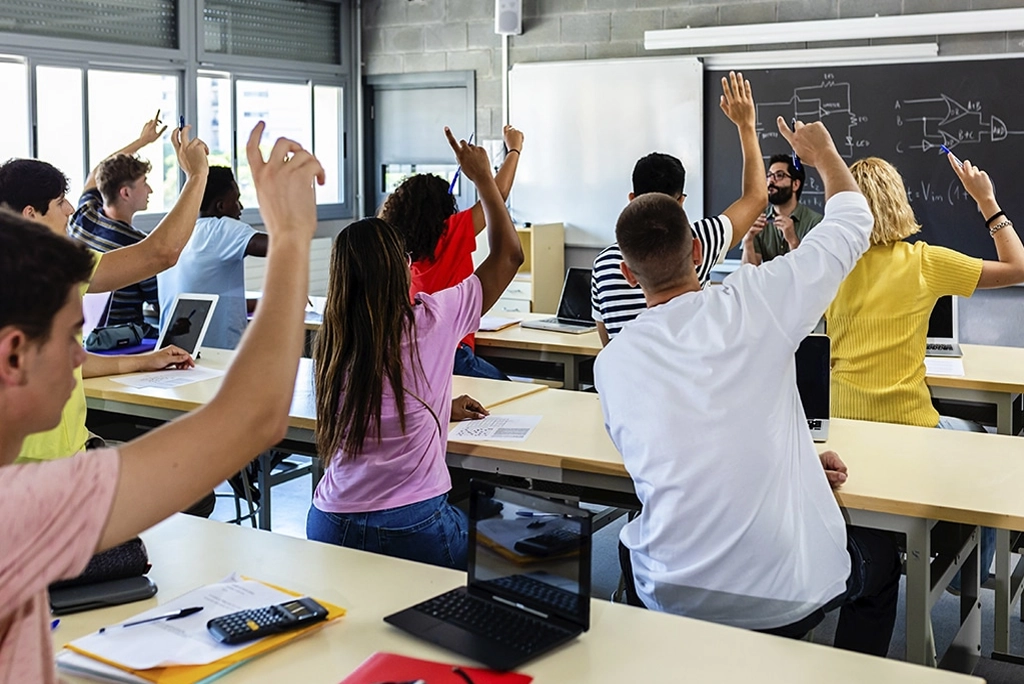 Cuál es la diferencia entre ingeniería y licenciatura
