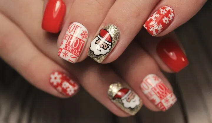 Diseños navideños muy cool para tener las uñas decoradas