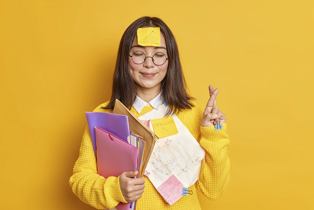 joven estudiante descubriendo los distintos estilos de aprendizaje según David Kolb