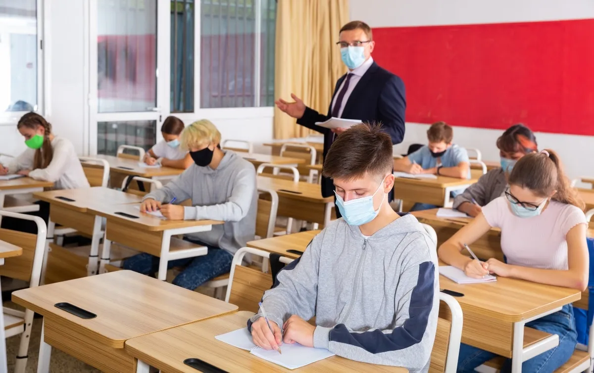 Las escuelas privadas retomarán clases presenciales. Esto es lo que debes saber