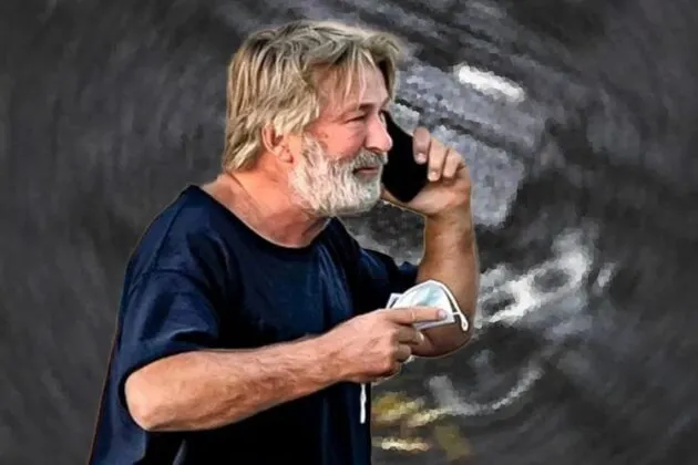 Por qué el arma de utilería que usó Alec Baldwin es tan letal como una real