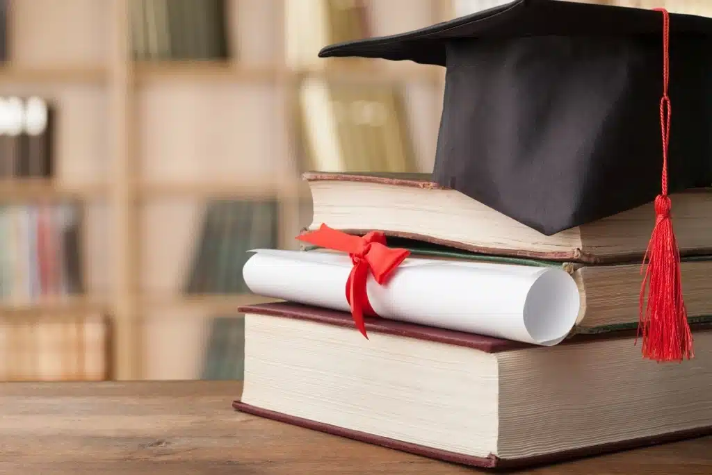 Por que es importante obtener un titulo universitario