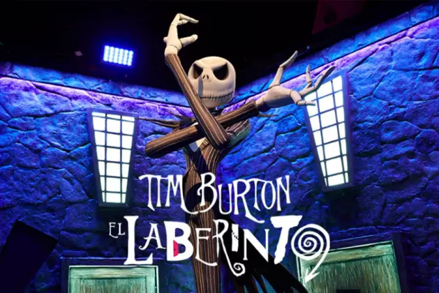 Portada de la experiencia laberinto de Tim Burton, con ilustraciones de sus personajes y un laberinto oscuro que invita a explorar la exhibición inmersiva en CDMX