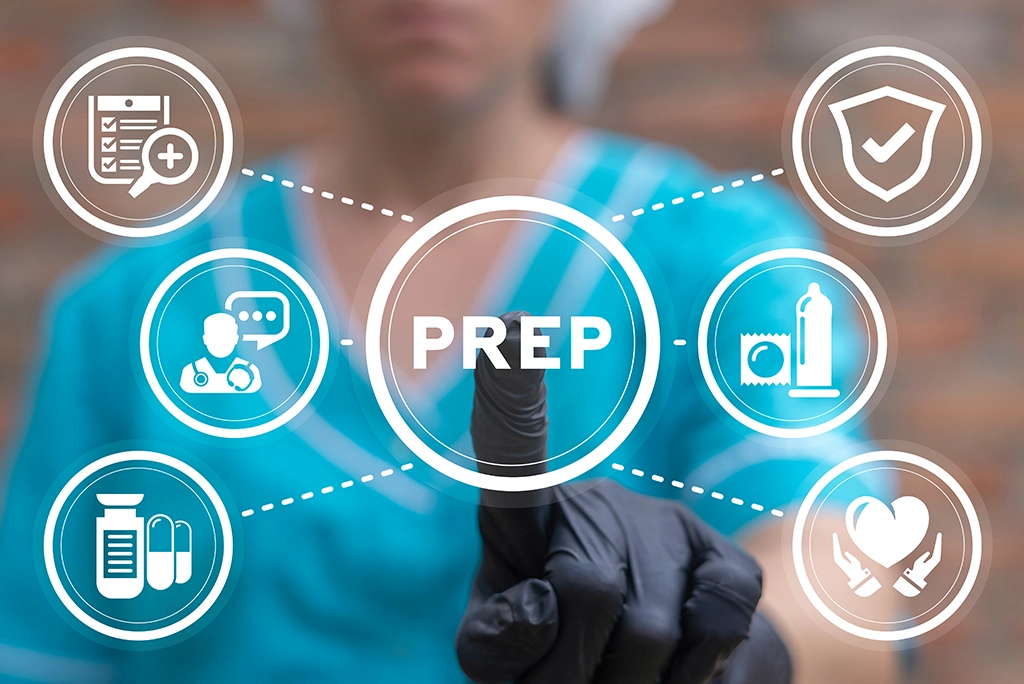 Estudiante recibiendo tratamiento PrEP en la Clínica 8 del IMSS como parte del programa de prevención del VIH impulsado por la UNAM.