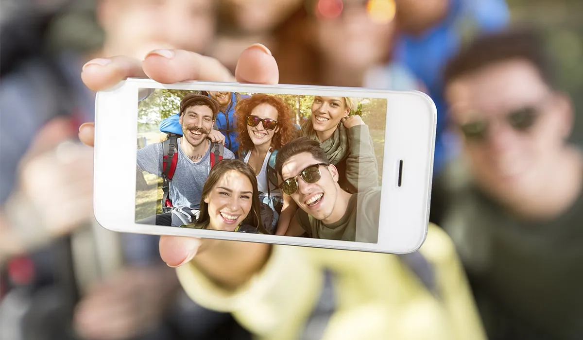 Usos del celular de la gen-z que los millennials no vivieron a su edad
