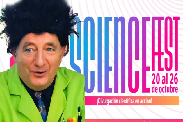 El científico Beakman con su característica bata verde durante su presentación en el Science Fest 2025 del Instituto Politécnico Nacional (IPN)