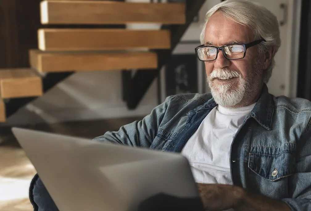 ¿Cómo estudiar una carrera tech si tienes 40 años o más?