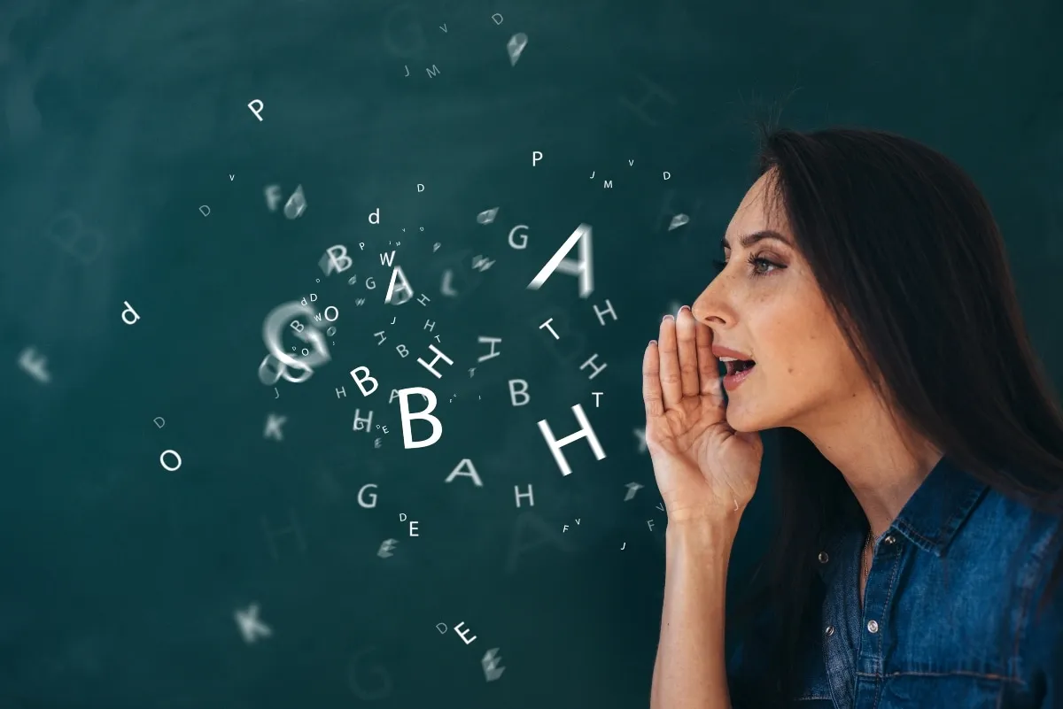 ¿Las mujeres hablan inglés mejor que los hombres?
