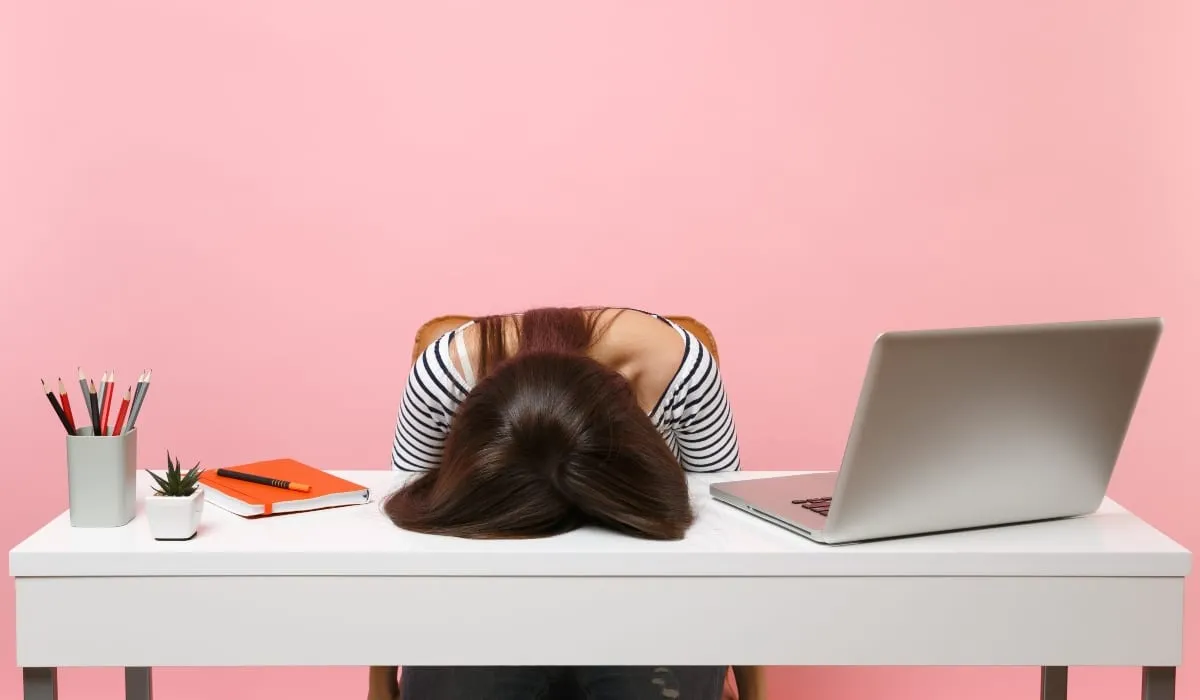 ¿Qué es el tecnoestrés? Causas, tipos y cómo evitarlo